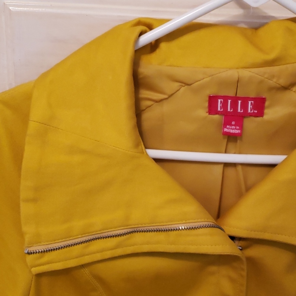Jacket - Picture 4 of 5